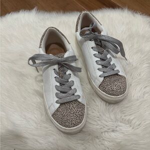 Stylish Leopard Star Women's Sneakers
